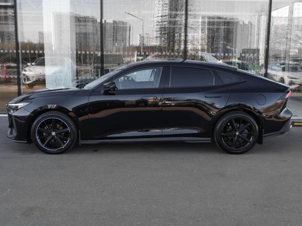 Changan UNI-V I с пробегом 2023 года, цена 2 298 000 рублей, 49489 км, лифтбек, Автокод Объявления