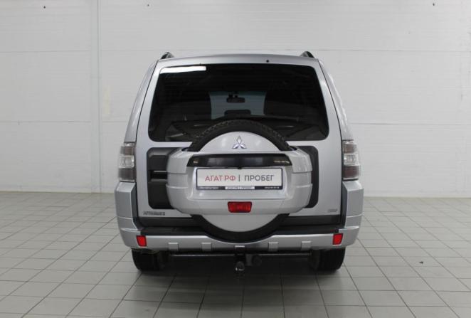 Mitsubishi Pajero IV Рестайлинг 1 с пробегом 2012 года, цена 1 900 000 рублей, 193716 км, внедорожник, Автокод Объявления