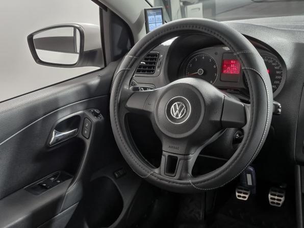 Volkswagen Polo V с пробегом 2012 года, цена 599 000 рублей, 251159 км, седан, Автокод Объявления