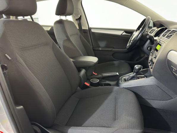 Volkswagen Jetta VI Рестайлинг с пробегом 2018 года, цена 1 469 900 рублей, 137223 км, седан, Автокод Объявления