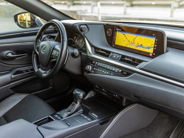 Lexus ES VII с пробегом 2020 года, цена 3 898 000 рублей, 116504 км, седан, Автокод Объявления
