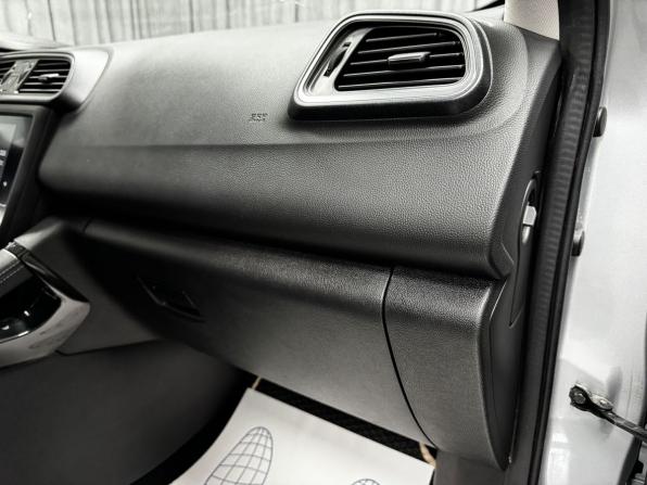 Renault Kadjar I Рестайлинг с пробегом 2019 года, цена 1 450 000 рублей, 240889 км, внедорожник, Автокод Объявления