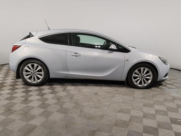 Opel Astra J Рестайлинг с пробегом 2011 года, цена 685 000 рублей, 173132 км, хэтчбек, Автокод Объявления