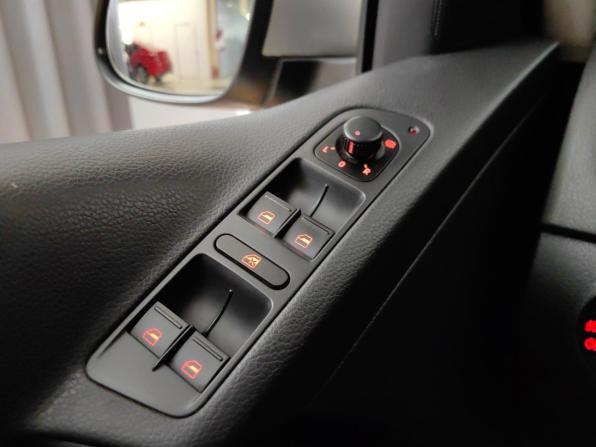 Volkswagen Tiguan I Рестайлинг с пробегом 2013 года, цена 868 000 рублей, 219188 км, внедорожник, Автокод Объявления