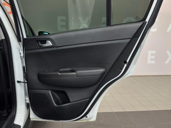 Kia Sportage IV Рестайлинг с пробегом 2019 года, цена 2 349 000 рублей, 52061 км, внедорожник, Автокод Объявления