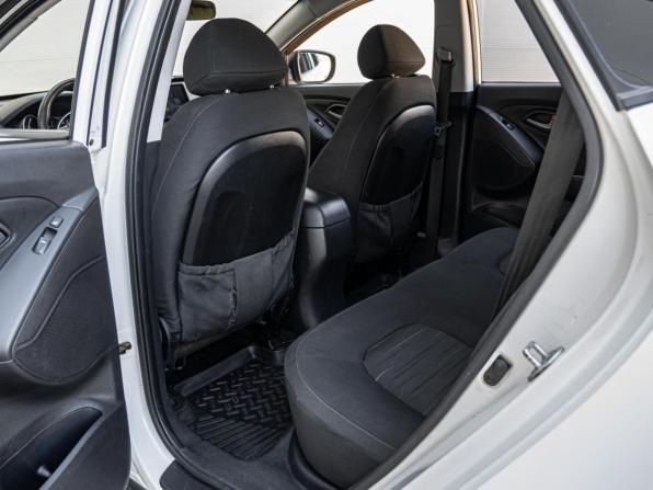 Hyundai ix35 I Рестайлинг с пробегом 2013 года, цена 1 280 000 рублей, 218560 км, внедорожник, Автокод Объявления