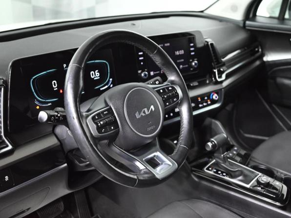Kia Sportage V с пробегом 2023 года, цена 3 850 000 рублей, 49000 км, внедорожник, Автокод Объявления