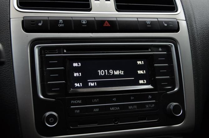 Volkswagen Polo V Рестайлинг с пробегом 2017 года, цена 1 335 000 рублей, 164000 км, седан, Автокод Объявления