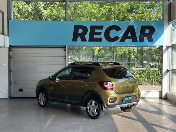 Renault Sandero II с пробегом 2018 года, цена 1 060 000 рублей, 78043 км, хэтчбек, Автокод Объявления