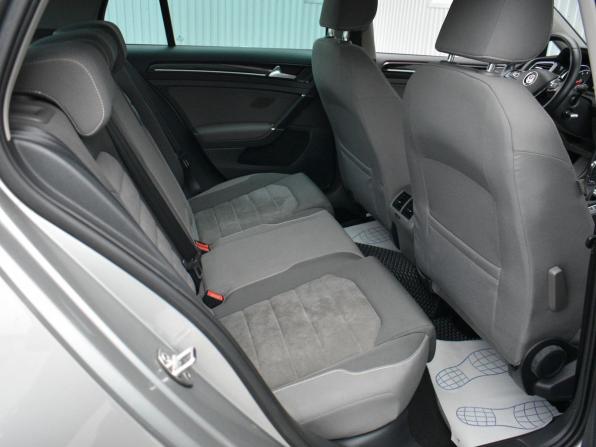 Volkswagen Golf VII с пробегом 2013 года, цена 1 399 000 рублей, 111000 км, хэтчбек, Автокод Объявления