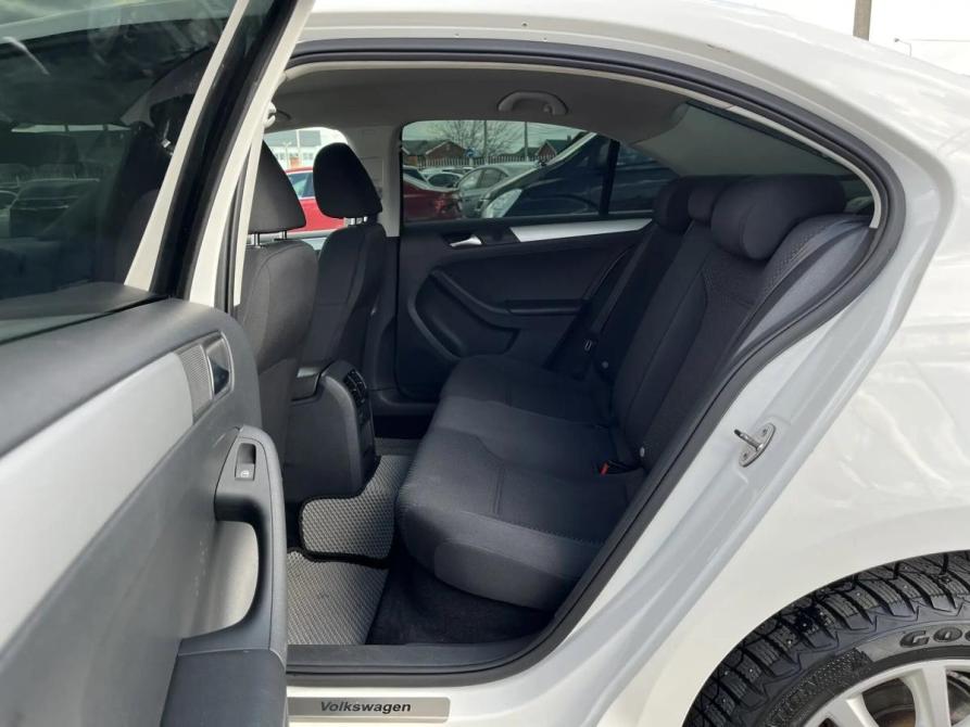 Volkswagen Jetta VI Краснодар  - изображение 11