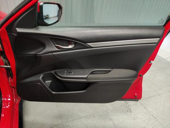 Honda Civic X с пробегом 2016 года, цена 1 450 000 рублей, 167512 км, хэтчбек, Автокод Объявления