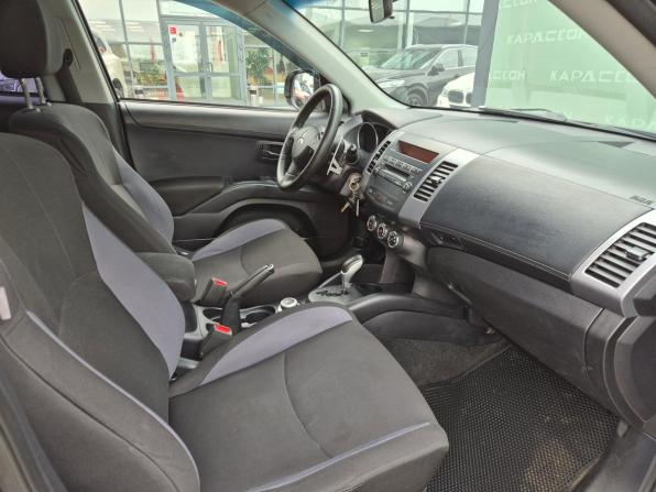 Mitsubishi Outlander II Рестайлинг с пробегом 2011 года, цена 990 000 рублей, 183131 км, внедорожник, Автокод Объявления