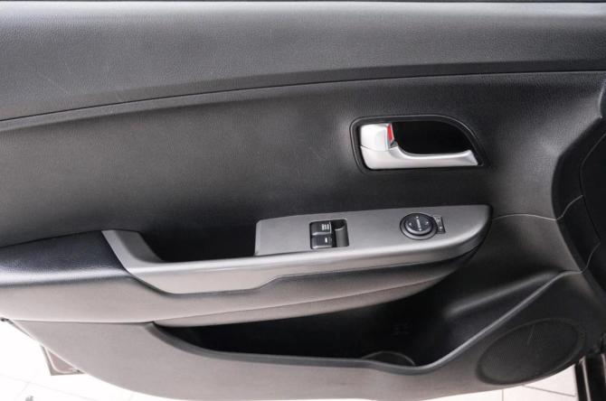 Kia Rio III Рестайлинг с пробегом 2017 года, цена 1 249 000 рублей, 126854 км, седан, Автокод Объявления