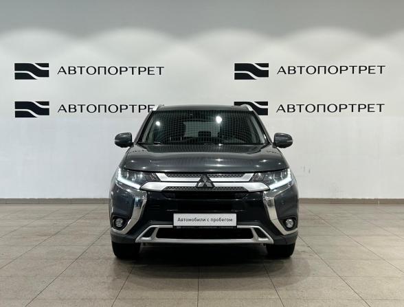 Mitsubishi Outlander III Рестайлинг 3 с пробегом 2021 года, цена 2 049 000 рублей, 180260 км, внедорожник, Автокод Объявления