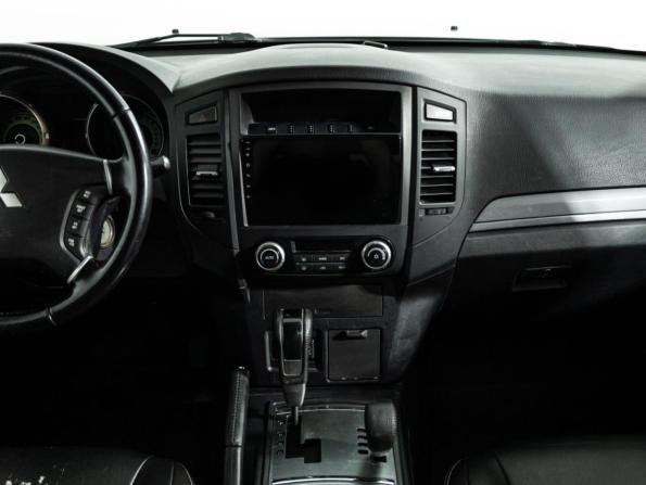 Mitsubishi Pajero IV с пробегом 2011 года, цена 1 404 777 рублей, 299207 км, внедорожник, Автокод Объявления