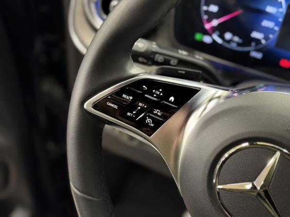 Mercedes-Benz V-Класс III (W447) Рестайлинг 2 с пробегом 2026 года, цена 42 700 000 рублей, 61 км, минивэн, Автокод Объявления