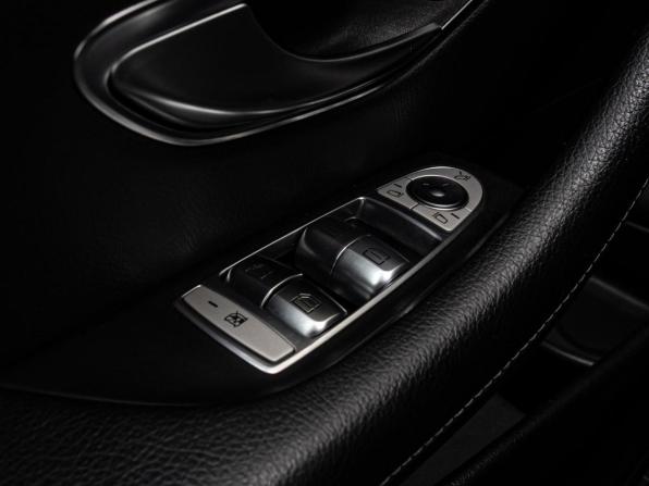 Mercedes-Benz E-Класс V (W213 S213 C238) с пробегом 2018 года, цена 2 985 000 рублей, 139281 км, седан, Автокод Объявления