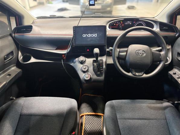 Toyota Sienta II с пробегом 2016 года, цена 1 409 000 рублей, 64000 км, минивэн, Автокод Объявления