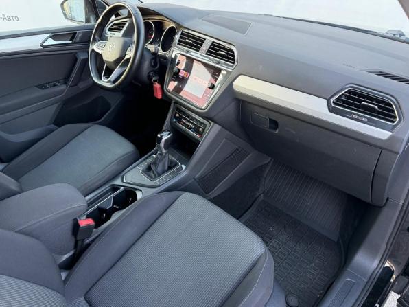 Volkswagen Tiguan II Рестайлинг с пробегом 2021 года, цена 2 400 000 рублей, 83000 км, внедорожник, Автокод Объявления