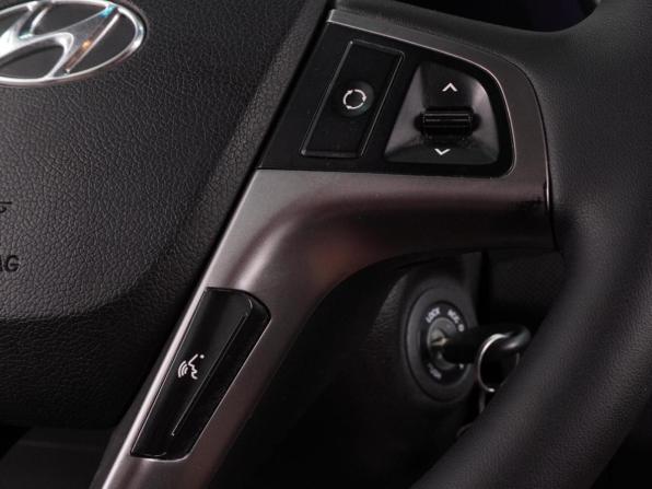 Hyundai Solaris I Рестайлинг с пробегом 2015 года, цена 899 000 рублей, 194227 км, хэтчбек, Автокод Объявления