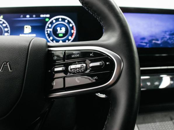 Omoda C5 I Рестайлинг с пробегом 2024 года, цена 1 799 000 рублей, 27608 км, внедорожник, Автокод Объявления