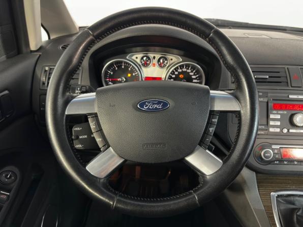 Ford C-MAX I Рестайлинг с пробегом 2008 года, цена 379 900 рублей, 206515 км, компактвэн, Автокод Объявления