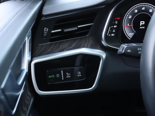 Audi A6 V (C8) с пробегом 2022 года, цена 4 940 000 рублей, 69541 км, седан, Автокод Объявления