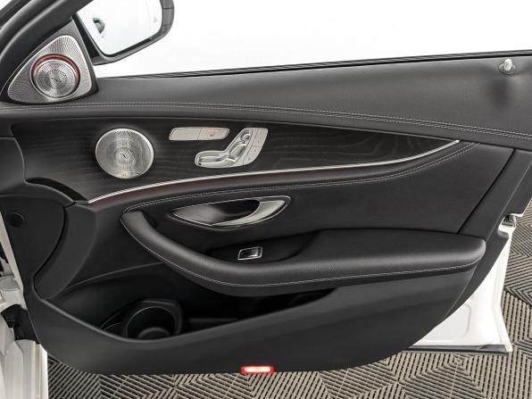 Mercedes-Benz E-Класс V (W213 S213 C238) Рестайлинг с пробегом 2021 года, цена 5 378 500 рублей, 76976 км, седан, Автокод Объявления