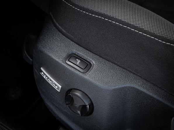 Volkswagen Golf VII Рестайлинг с пробегом 2020 года, цена 2 549 000 рублей, 215221 км, универсал, Автокод Объявления