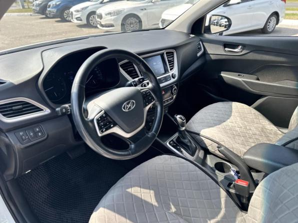 Hyundai Solaris II с пробегом 2019 года, цена 1 395 000 рублей, 143943 км, седан, Автокод Объявления