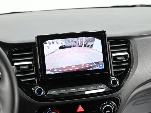 Hyundai Solaris II Рестайлинг с пробегом 2021 года, цена 859 000 рублей, 52000 км, седан, Автокод Объявления