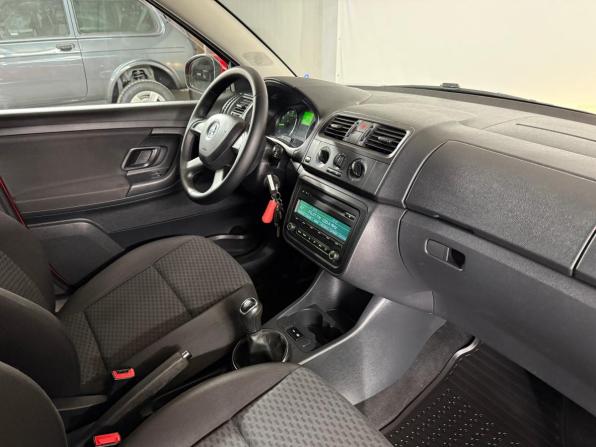 Skoda Fabia II Рестайлинг с пробегом 2013 года, цена 469 000 рублей, 142501 км, хэтчбек, Автокод Объявления