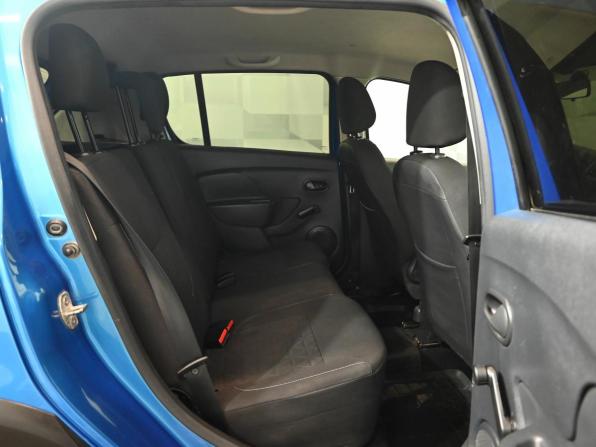 Renault Sandero II с пробегом 2017 года, цена 970 000 рублей, 135351 км, хэтчбек, Автокод Объявления