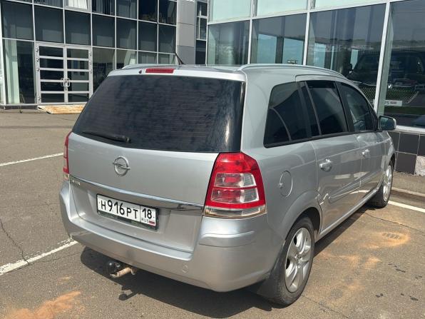 Opel Zafira B Рестайлинг с пробегом 2013 года, цена 900 000 рублей, 126313 км, компактвэн, Автокод Объявления