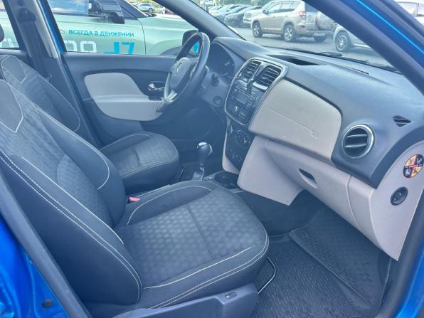 Renault Logan II с пробегом 2015 года, цена 653 000 рублей, 171303 км, седан, Автокод Объявления