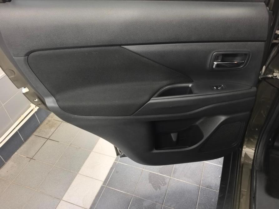 Mitsubishi Outlander III Рестайлинг 3 Санкт-Петербург  - изображение 17