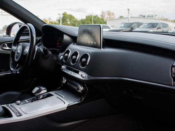 Kia Stinger I с пробегом 2019 года, цена 2 648 000 рублей, 135660 км, лифтбек, Автокод Объявления