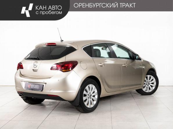 Opel Astra J с пробегом 2011 года, цена 650 000 рублей, 210646 км, хэтчбек, Автокод Объявления