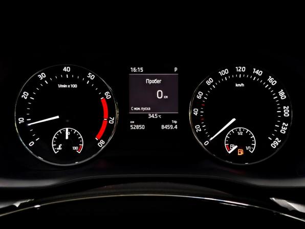 Skoda Octavia IV (A8) с пробегом 2021 года, цена 2 440 000 рублей, 52826 км, лифтбек, Автокод Объявления