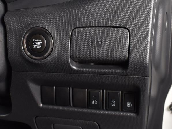 Suzuki Solio II Рестайлинг с пробегом 2013 года, цена 749 999 рублей, 155626 км, микровэн, Автокод Объявления