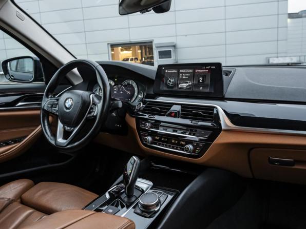BMW 5 серии VII (G30/G31/G38) с пробегом 2017 года, цена 2 499 000 рублей, 184561 км, седан, Автокод Объявления