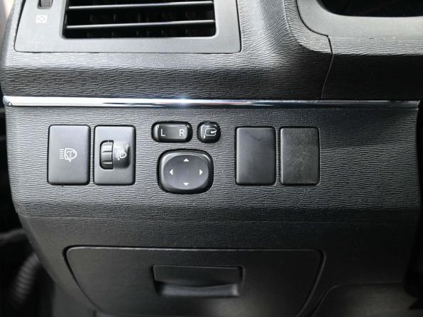 Toyota Avensis III с пробегом 2011 года, цена 1 069 900 рублей, 267000 км, седан, Автокод Объявления