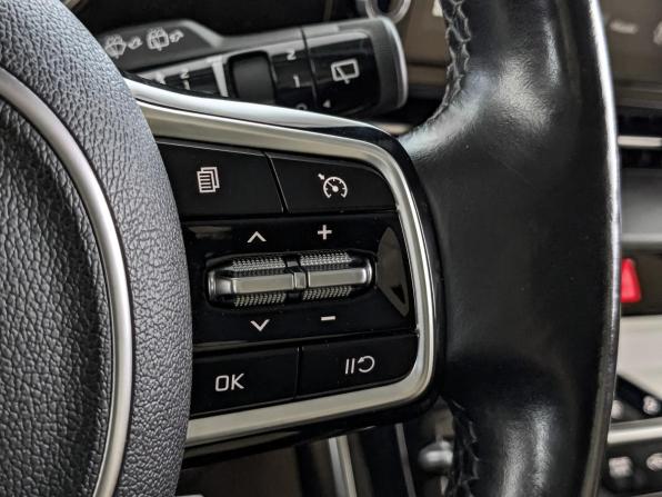 Kia Carnival IV с пробегом 2022 года, цена 3 800 000 рублей, 103452 км, минивэн, Автокод Объявления