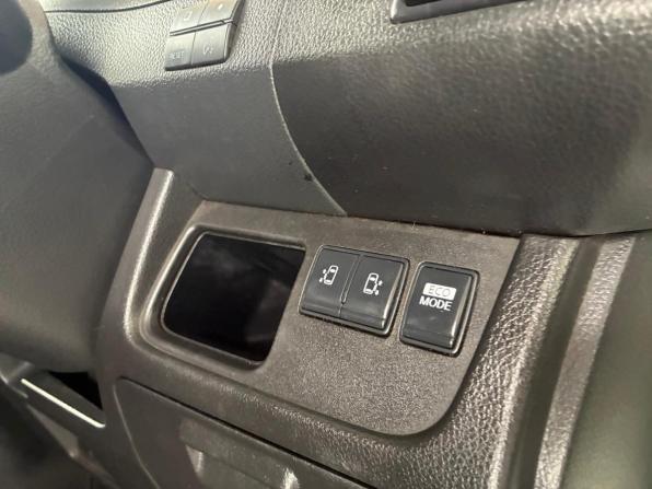 Nissan Serena IV (C26) с пробегом 2013 года, цена 990 000 рублей, 180000 км, минивэн, Автокод Объявления