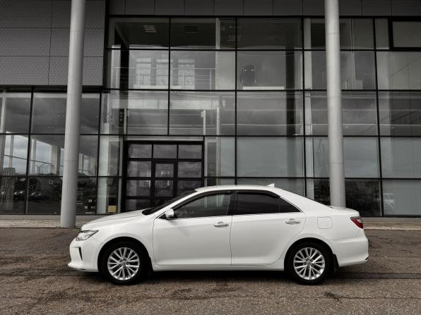 Toyota Camry VII (XV50) Рестайлинг с пробегом 2015 года, цена 1 995 000 рублей, 175246 км, седан, Автокод Объявления