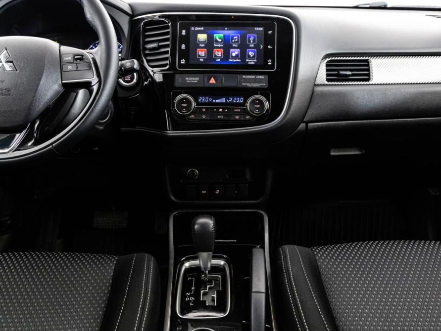 Mitsubishi Outlander III Рестайлинг 2 Санкт-Петербург  - изображение 14
