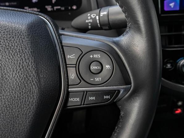 Toyota Camry VIII (XV70) Рестайлинг с пробегом 2022 года, цена 3 395 000 рублей, 58779 км, седан, Автокод Объявления