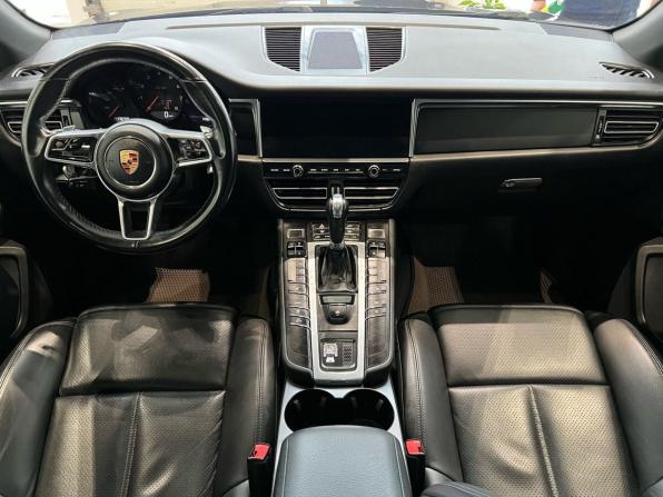 Porsche Macan I Рестайлинг с пробегом 2019 года, цена 3 649 000 рублей, 176000 км, внедорожник, Автокод Объявления