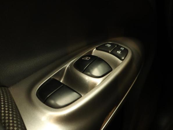 Nissan Juke I с пробегом 2012 года, цена 949 000 рублей, 123114 км, внедорожник, Автокод Объявления